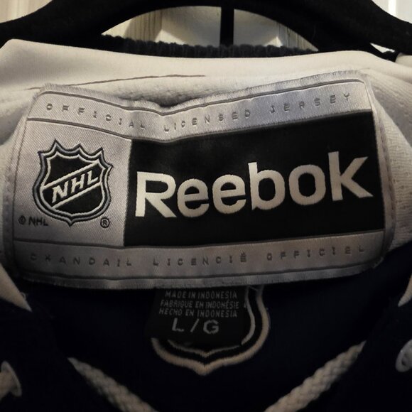 Authentic 2014 Winter Classic Leafs Jersey - Picture 5 of 5